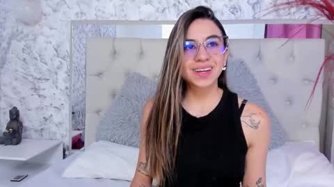 Snapshot of sofimalkova chatting on 10-22-25, 04:18 Sofi Malkova online show from 10-22-25, 04:18