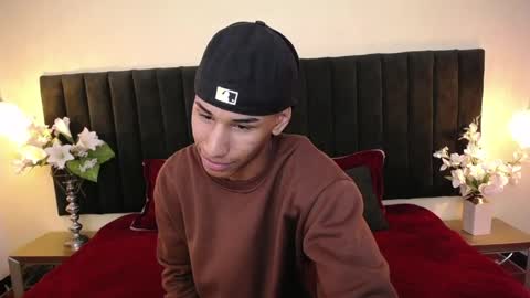 Cam and Amy online show from 04-06-26, 07:37