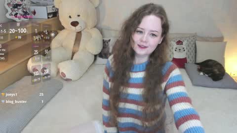 Snapshot of soft_purr_kitty chatting on 12-01-24, 07:36 Mia online show from 12-01-24, 07:36
