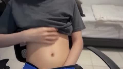 Snapshot of softedge04 chatting on 02-21-26, 09:32 softedge04 online show from 02-21-26, 09:32