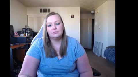 Snapshot of softerpeaches chatting on 01-28-25, 08:36 Rose online show from 01-28-25, 08:36