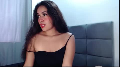 Snapshot of softhairobsession chatting on 02-11-26, 08:14 Seyra-abby online show from 02-11-26, 08:14