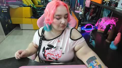 Sofie online show from 12-02-25, 01:11