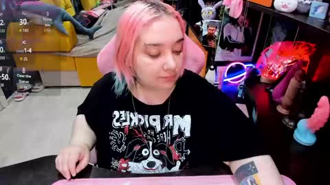 Sofie online show from 04-15-26, 03:46