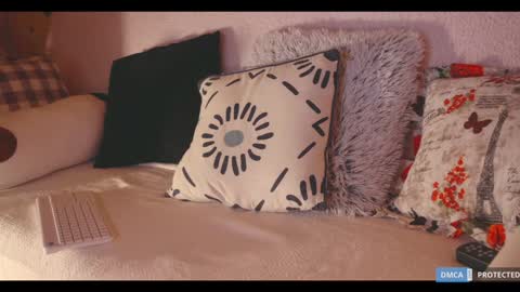 Lisa  online at  .11 from about utc online show from 02-08-25, 05:39