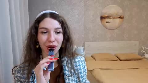 Snapshot of softwine chatting on 02-26-26, 06:18 Kelly online show from 02-26-26, 06:18