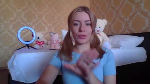 Snapshot of softy_aura chatting on 06-24-26, 10:36 softy_aura online show from 06-24-26, 10:36