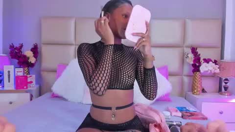   online show from 11-28-25, 03:53