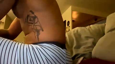 Snapshot of soharddr chatting on 10-24-25, 10:00 soharddr online show from 10-24-25, 10:00