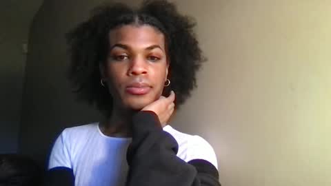 SolaceEve online show from 11-17-25, 06:35