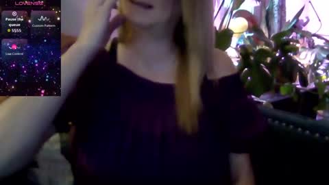 solesticia online show from 09-24-25, 06:44