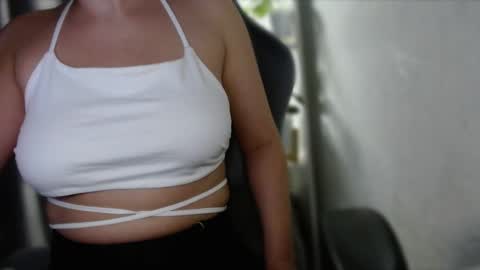 Snapshot of solisgaby chatting on 03-09-25, 09:46 Gaby Solis online show from 03-09-25, 09:46