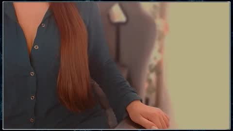 Snapshot of solisgaby chatting on 10-15-25, 02:06 Gaby Solis online show from 10-15-25, 02:06