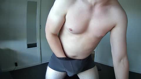 Snapshot of somethingsexysam chatting on 01-24-25, 06:24 Edging Sam JOI online show from 01-24-25, 06:24