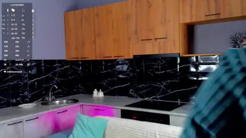 Snapshot of sommerbadders chatting on 02-21-26, 01:28 Marie online show from 02-21-26, 01:28