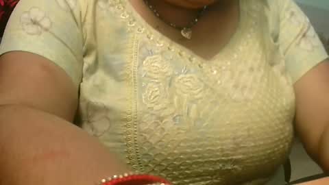 Snapshot of soni88888 chatting on 03-10-25, 04:49 soni88888 online show from 03-10-25, 04:49