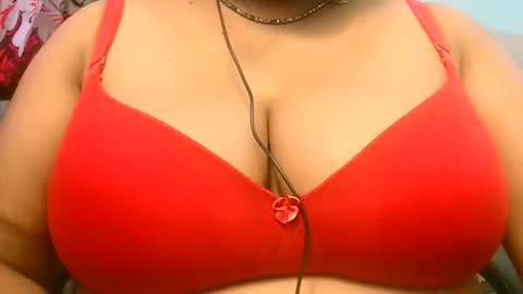 Snapshot of soni88888 chatting on 09-17-25, 11:45 soni88888 online show from 09-17-25, 11:45