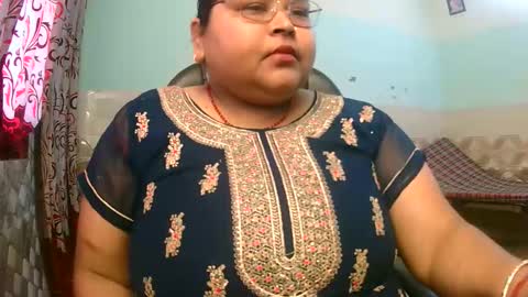 soni88888 online show from 03-06-26, 05:37