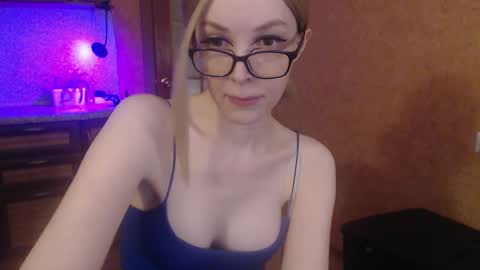 Snapshot of sonia209944 chatting on 03-05-25, 02:23 sonia209944 online show from 03-05-25, 02:23