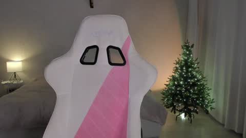 sonia_moon_ online show from 12-13-24, 06:21