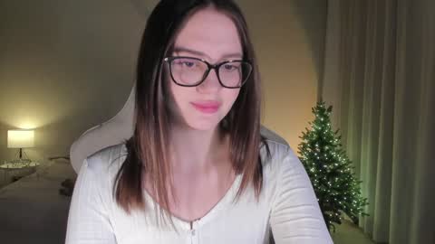 sonia_moon_ online show from 12-21-24, 02:41