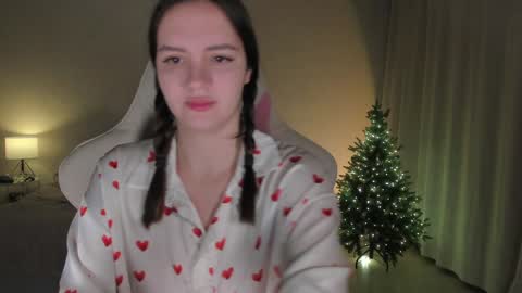 sonia_moon_ online show from 01-06-25, 02:04