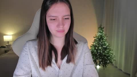 sonia_moon_ online show from 01-08-25, 04:34