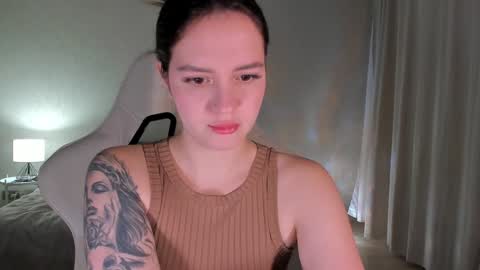 sonia_moon_ online show from 01-14-25, 01:26