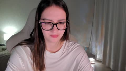 sonia_moon_ online show from 01-21-25, 04:54