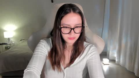 sonia_moon_ online show from 01-26-25, 04:51