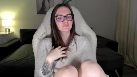 sonia_moon_ online show from 03-03-25, 04:36