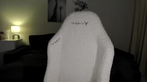 sonia_moon_ online show from 03-12-25, 02:30