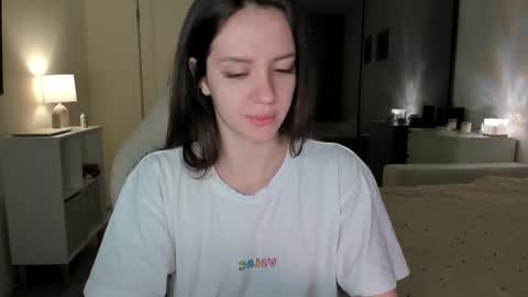 sonia_moon_ online show from 10-19-25, 02:56