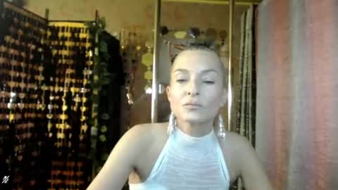 Snapshot of soniadance chatting on 07-28-26, 02:13 Sonia online show from 07-28-26, 02:13