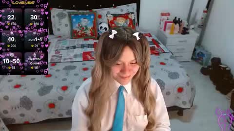 sonialatin69 online show from 12-17-25, 01:17