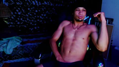 Snapshot of sonicj25_ chatting on 01-10-25, 07:46 SONIC online show from 01-10-25, 07:46