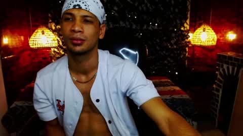 Snapshot of sonicj25_ chatting on 01-11-25, 04:27 SONIC online show from 01-11-25, 04:27