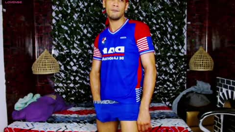 Snapshot of sonicj25_ chatting on 01-15-25, 04:36 SONIC online show from 01-15-25, 04:36