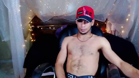 Snapshot of sonicj25_ chatting on 02-28-25, 05:04 SONIC online show from 02-28-25, 05:04