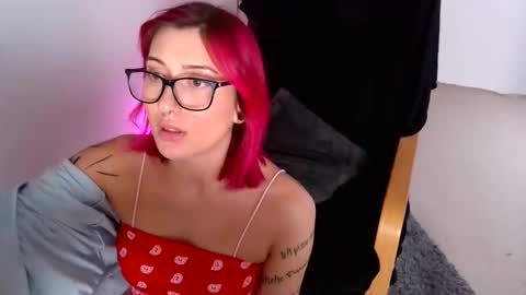 Sonja online show from 02-12-25, 02:43