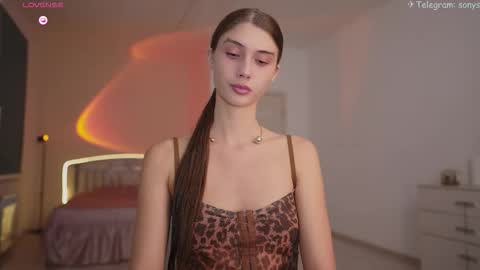 Sony online show from 09-10-25, 05:13