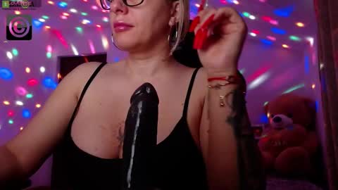 Snapshot of sonyadevon chatting on 03-05-25, 04:24 Sonia online show from 03-05-25, 04:24