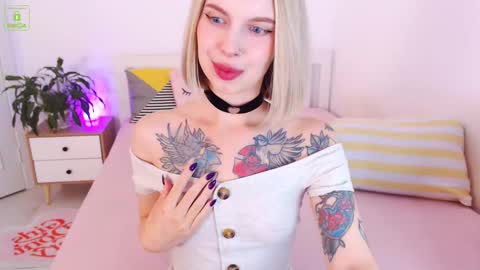 Snapshot of sonyalime chatting on 02-21-25, 07:12 Sonya Lime online show from 02-21-25, 07:12