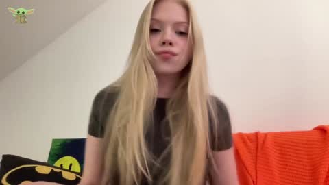 Snapshot of sonyaplush chatting on 12-11-24, 08:50 Sonya Instagram Twitter sonyaplushgirl OnlyFans sonyaplush online show from 12-11-24, 08:50