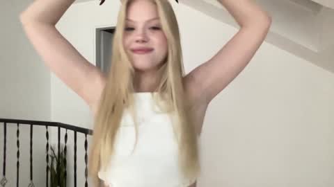 Snapshot of sonyaplush chatting on 12-26-24, 09:37 Sonya Instagram Twitter sonyaplushgirl OnlyFans sonyaplush online show from 12-26-24, 09:37