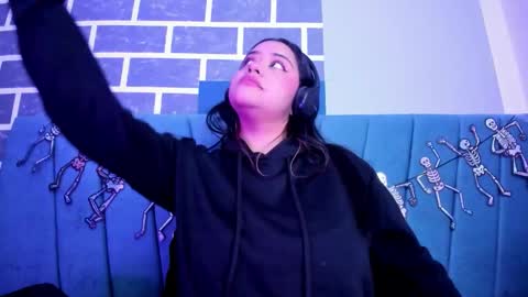 Snapshot of sophi_moon1 chatting on 10-20-25, 05:41 Sofia online show from 10-20-25, 05:41