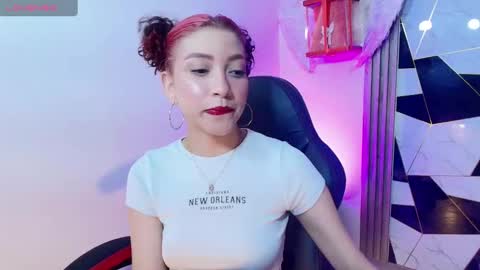 Snapshot of sophia_arevalo_ chatting on 01-06-26, 02:48 Sophia online show from 01-06-26, 02:48