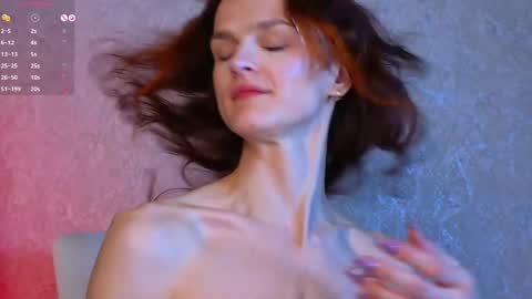 Snapshot of sophia_dreamy chatting on 03-08-25, 07:49 Sophia online show from 03-08-25, 07:49