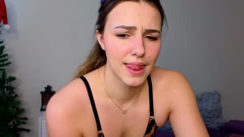 Sophia online show from 02-03-25, 06:56