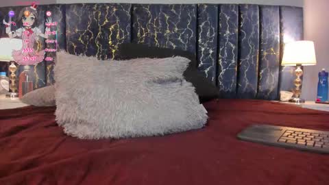 Sofia  online show from 10-31-25, 12:06